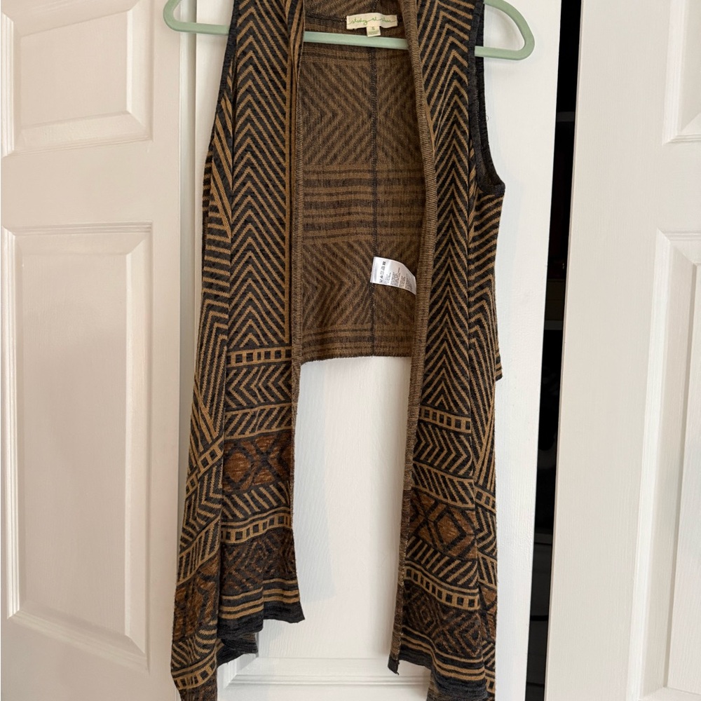 Staring at Stars Brown Patterned Open Front Vest